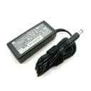 Carregador de laptop HP 18V, 
 65W e 3.5A ponta grossa.