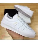Topanga da marca Adidas, Disponível no Número 38, Em Cor  Branco, Conta Com Material sintético, e Recomenda-se para uso casual