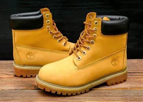  Boots for Men Brown da marca timberland, Disponível no Número 41, Em Cor  Marrom, Conta Com Material couro, e Recomenda-se para uso social