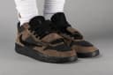 Cactus Jack da marca Nike, Disponível no Número 40, Em Cor  Marrom, Conta Com Material couro, e Recomenda-se para uso social