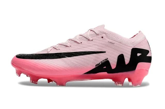 Air zoom da marca Nike, Disponível no Número 42, Em Cor  Rosa, Conta Com Material sintético, e Recomenda-se para uso esportivo