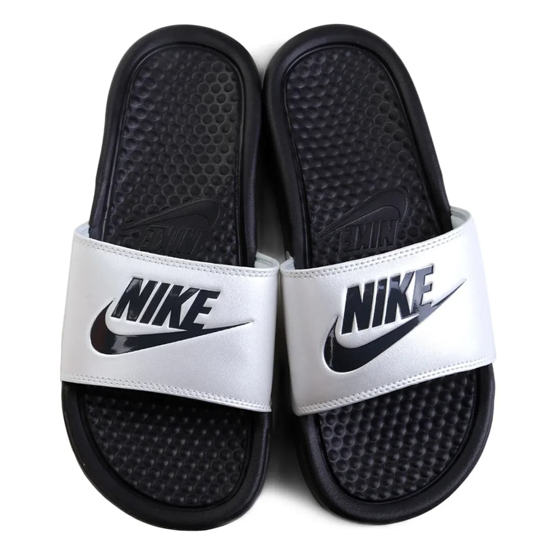O Chinelo Masculino Nike, modelo fechado, foi feito para quem busca praticidade e estilo. Ideal para o dia a dia, momentos tropical este calçado combina versatilidade e resistência